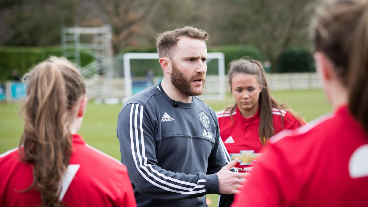 منچستر یونایتد مجوز ورود به لیگ فوتبال زنان انگلیس را کسب کرد