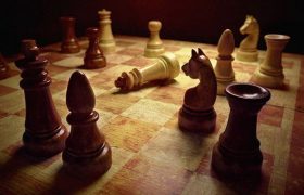 تولید ماسک در یک آکادمی شطرنج در آبادان