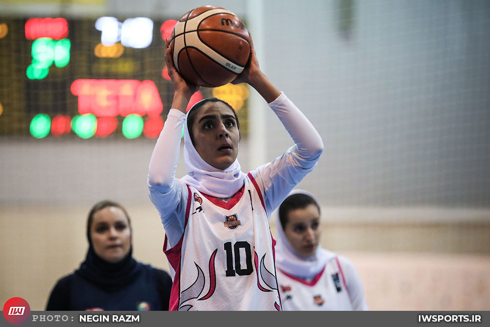 نارسینا 82 مهرام 72 | غول‌کش مدعی قهرمانی شد