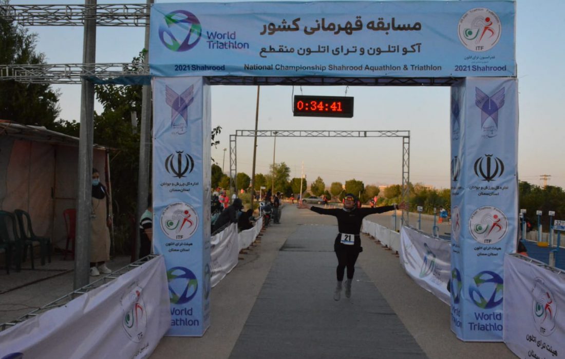 نخستین دوره آکواران قهرمانی زنان کشور در شاهرود برگزار شد