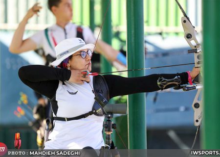 دریافت جایزه مدیریتی آسیا توسط زهرا نعمتی