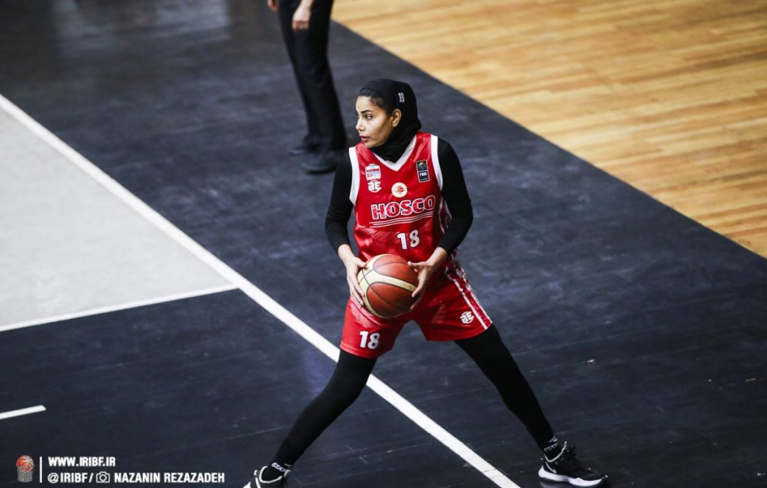 فولاد هرمزگان و انیس مرادی یزد را فتح کردند