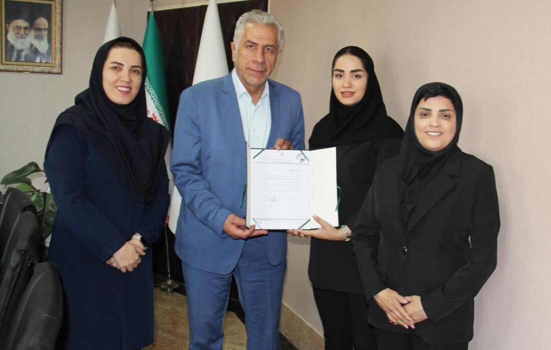 شادی جعفری‌زاده مربی تیم کاراته ناشنوایان شد