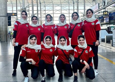 شکست نزدیک دختران جوان اینلاین هاکی برابر چین